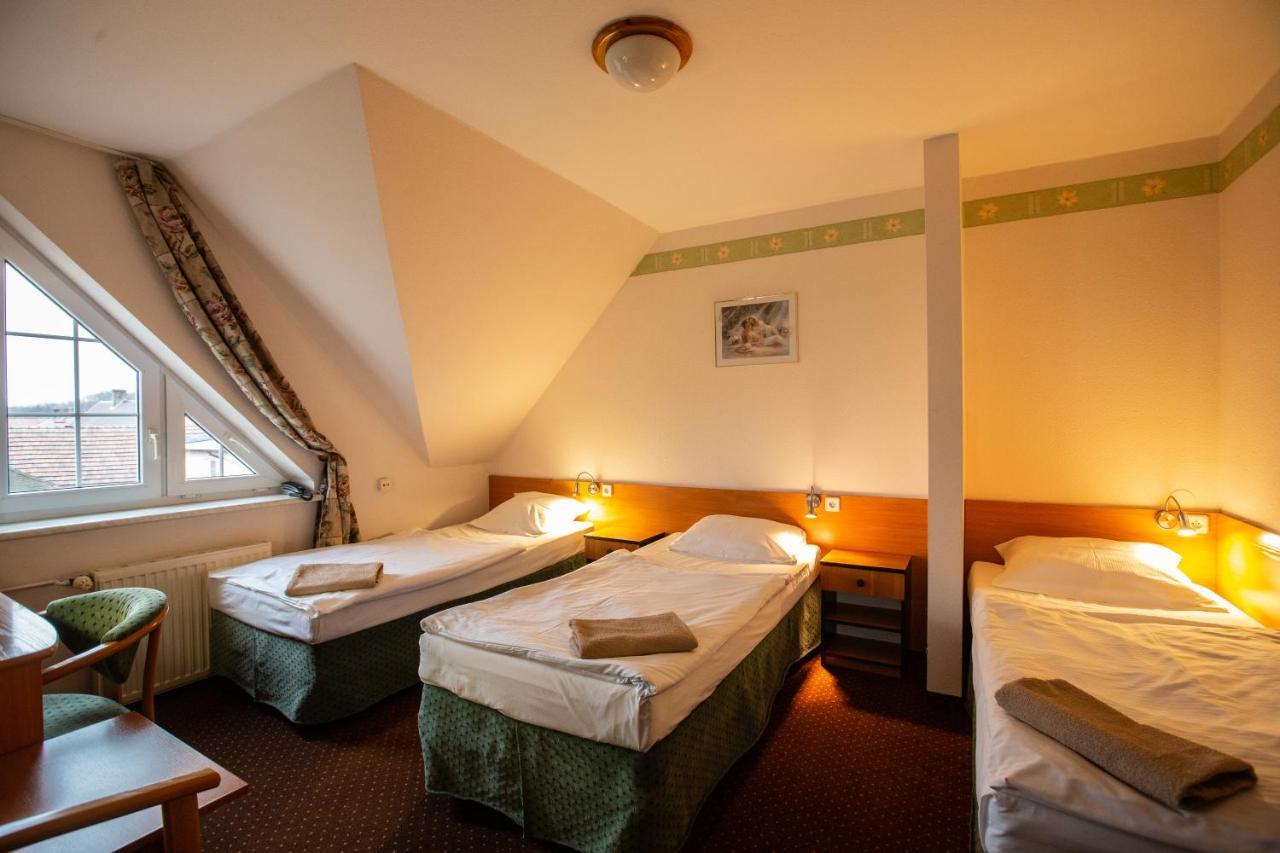 Hotel Margo Cedynia Exteriér fotografie